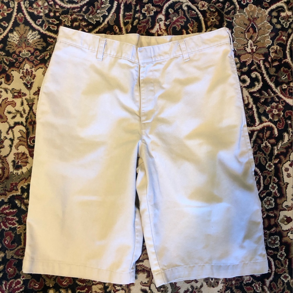 Men’s shorts khaki